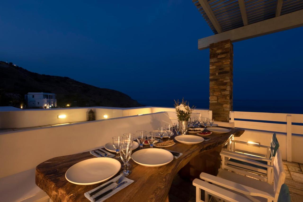 Luxury Villa By The Beach Stenies Bagian luar foto